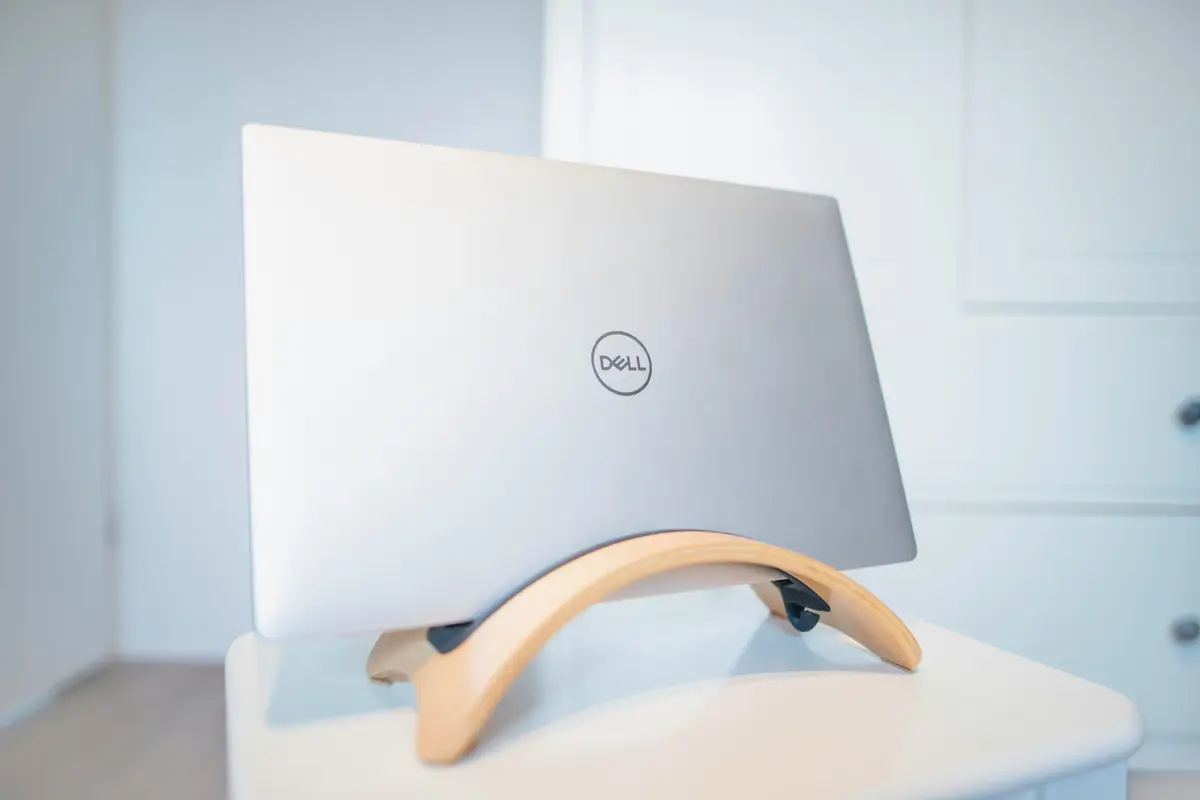 Zasada 15 minut i przewaga SMS-a